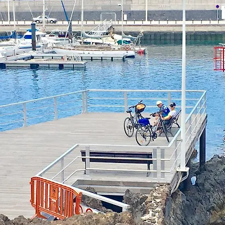 아파트 La Corona Puerto Del Carmen